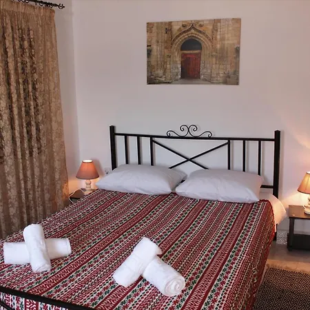 Traditional Stone House Apartment *