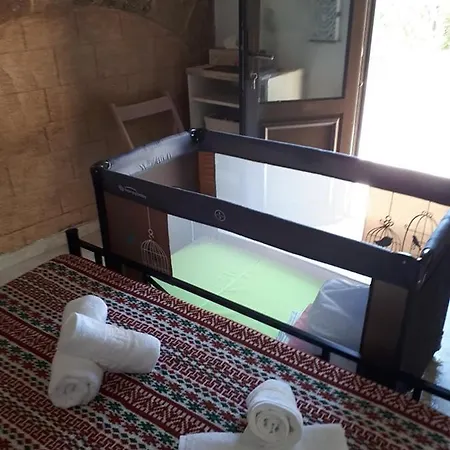 Traditional Stone House Apartament