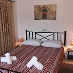 Traditional Stone House شقة *