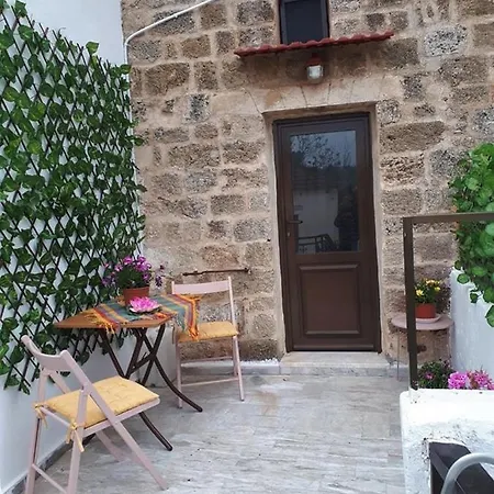 Traditional Stone House Apartment *